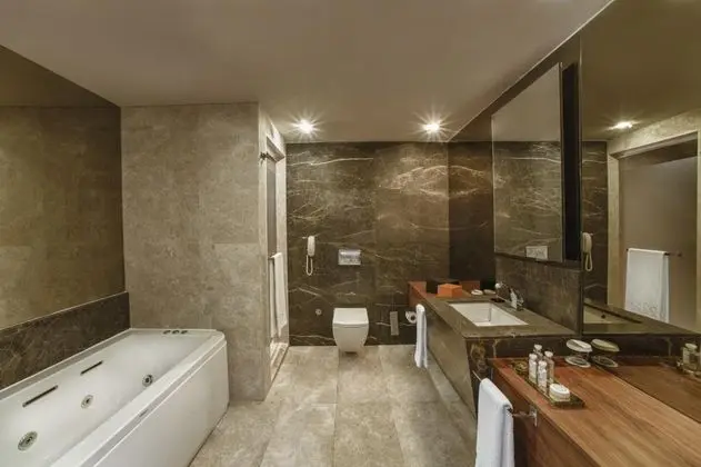 Laguna Dublex Suite, Havuz Manzaralı