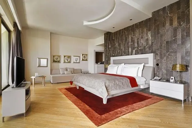 Suite, Kara Manzaralı, Balkonlu