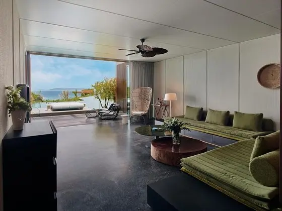 https://images.etstur.com/files/images/hotelImages/TR/219922/l/Maxx-Royal-Bodrum-Oda-396486.jpg