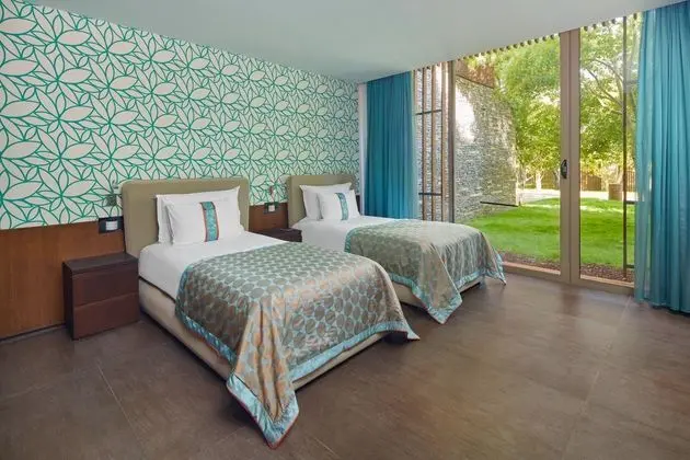 https://images.etstur.com/files/images/hotelImages/TR/51539/l/Maxx-Royal-Kemer-Resort-Oda-370283.jpg