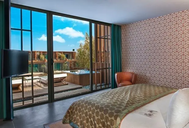 https://imagessl.etstur.com/files/images/hotelImages/test/TR/51541/l/MRK_MaxxLagunaVilla_2Bedrooms--2-.jpg