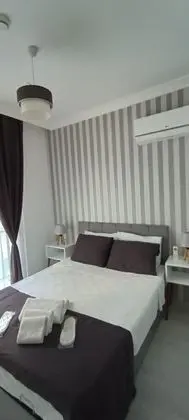 Senior Suit, Şehir Manzaralı, Fransız Balkonlu