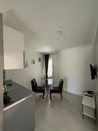 Senior Suit, Şehir Manzaralı, Fransız Balkonlu