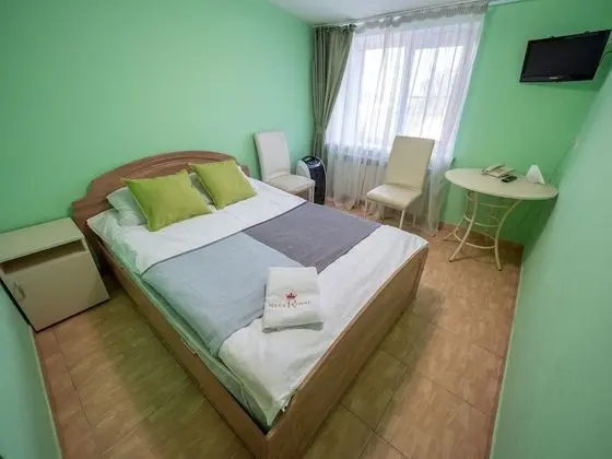 Standard Tek Büyük Yataklı Oda