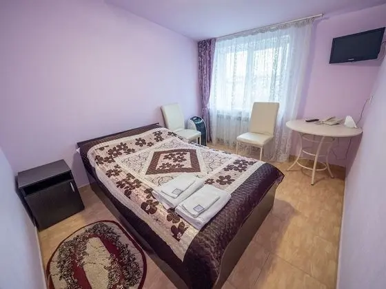 Standard Tek Büyük Yataklı Oda