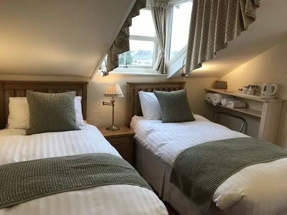 Comfort Tek Büyük veya İki Ayrı Yataklı Oda
