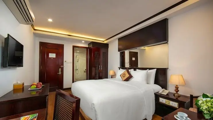 Deluxe Tek Büyük Yataklı Oda, Balkon