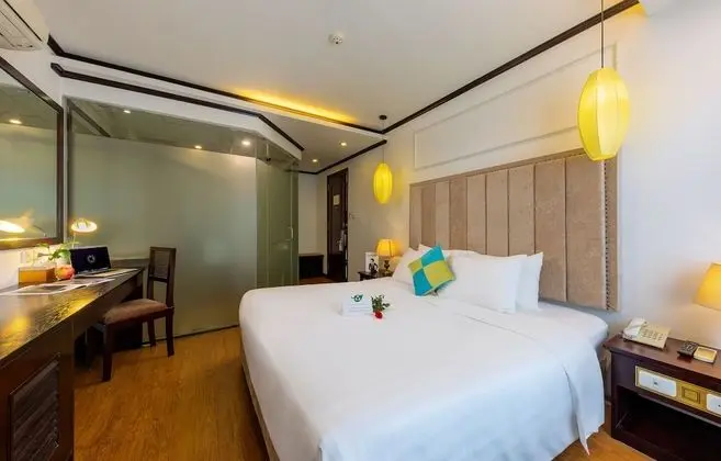 Deluxe Tek Büyük Yataklı Oda, Balkon
