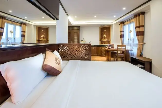 Deluxe Tek Büyük Yataklı Oda, Göl Manzaralı