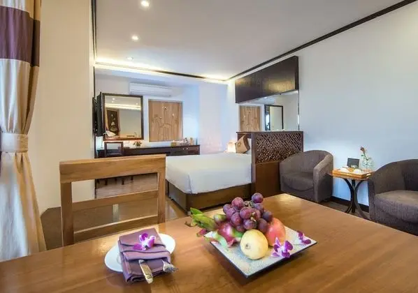 Deluxe Tek Büyük Yataklı Oda, Göl Manzaralı