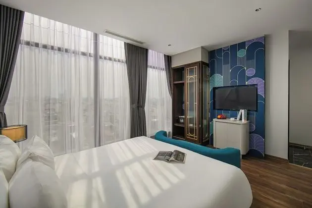 Deluxe Tek Büyük Yataklı Oda, Göl Manzaralı