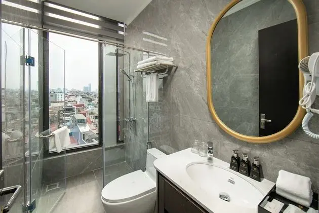 Deluxe Tek Büyük Yataklı Oda, Göl Manzaralı