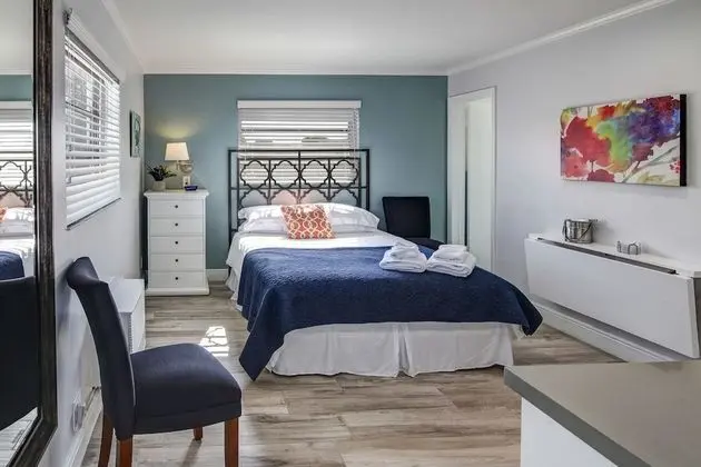 Efficiency Queen Suite