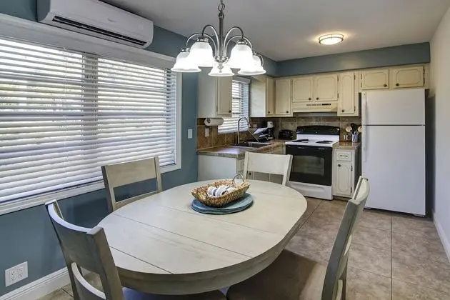 One Bedroom King Suite
