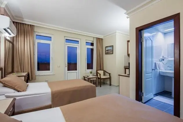 Studio, Şehir Manzaralı