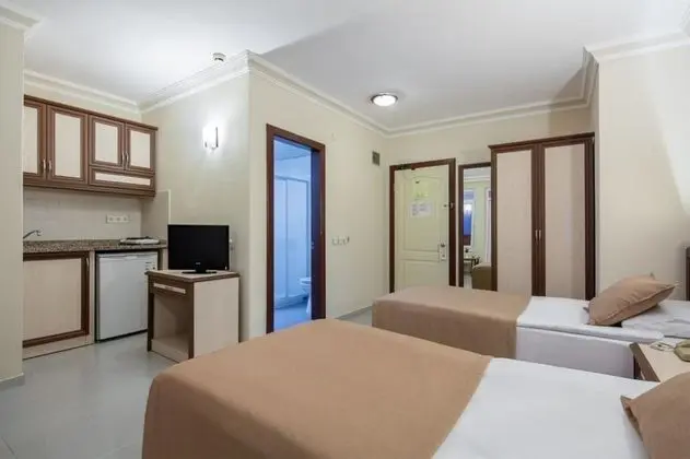 Studio, Şehir Manzaralı