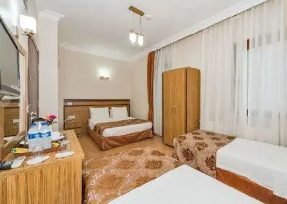 Standart Üç Kişilik Oda