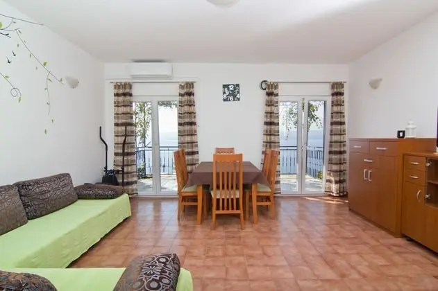 Apart Daire (May - with sea view - A2(6+2) )