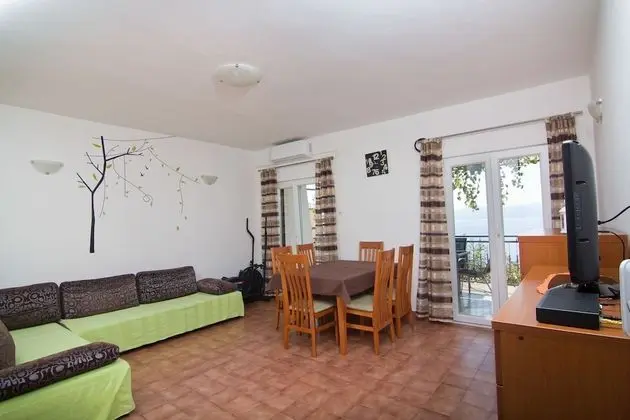 Apart Daire (May - with sea view - A2(6+2) )