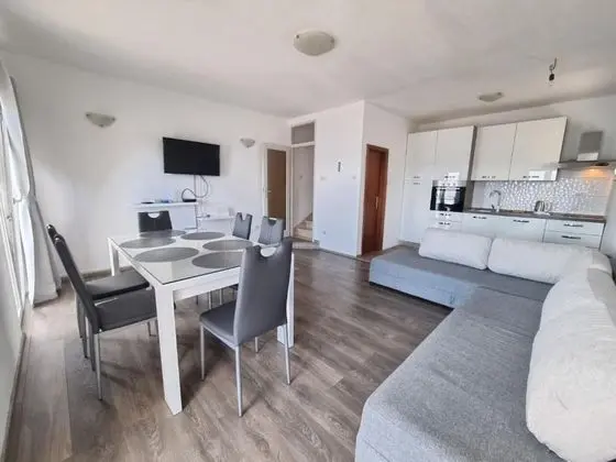 Apart Daire (May - with sea view - A2(6+2) )