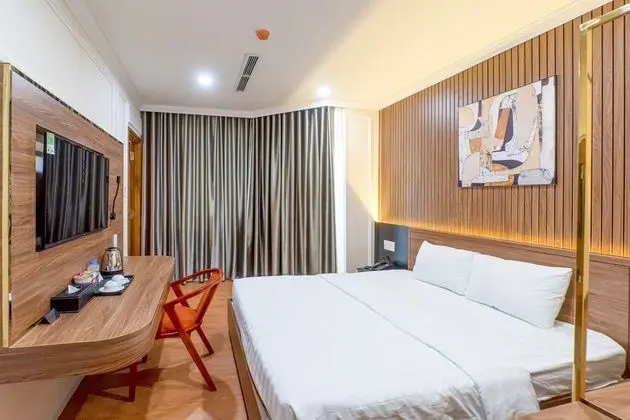 Deluxe Tek Büyük Yataklı Oda, Balkon