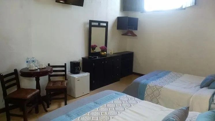Comfort Dört Kişilik Oda, Havuz Manzaralı