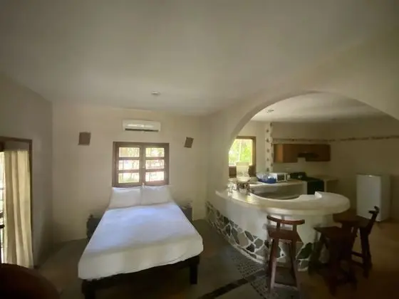 Apart Daire, 1 Büyük (Queen) Boy Yatak, Balkon, Havuz Manzaralı