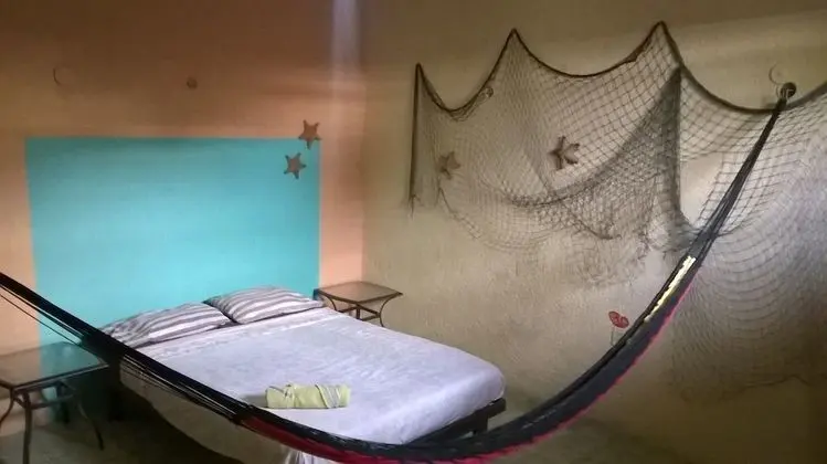 Standard Tek Büyük Yataklı Oda, 1 Çift Kişilik Yatak, Ortak Banyo (with AC )