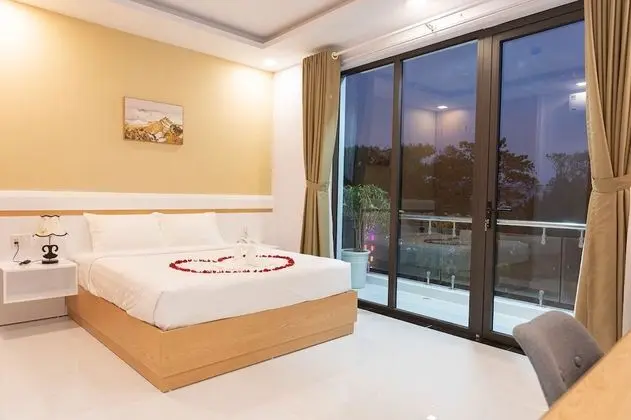 Deluxe Tek Büyük Yataklı Oda, Balkon