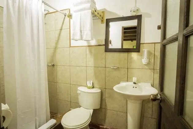 Basic Tek Büyük Yataklı Oda