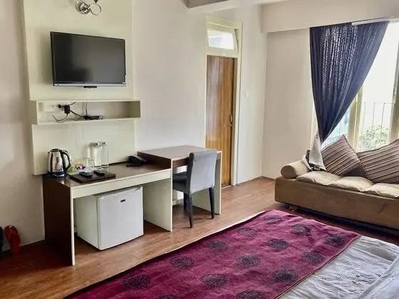 Superior Oda, 1 En Büyük (King) Boy Yatak ve Çekyat, Buzdolabı