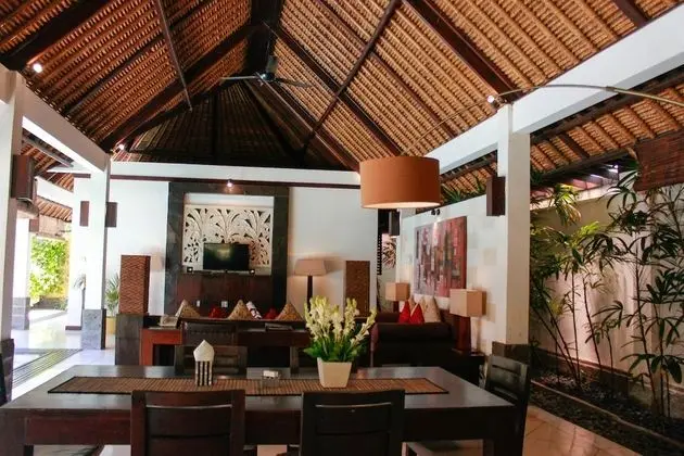 Family Villa, 3 Yatak Odası, Kişiye Özel Havuzlu