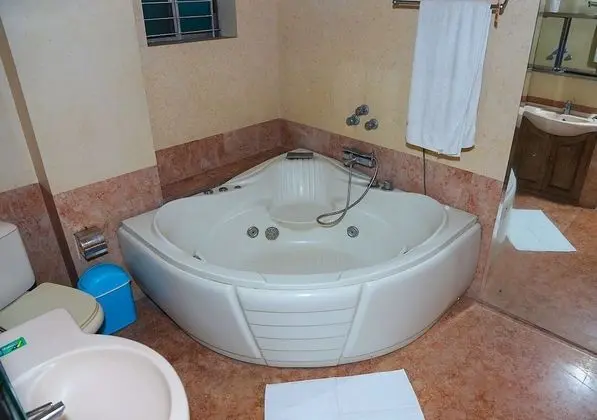 Basic Tek Kişilik Oda, Ortak Banyo