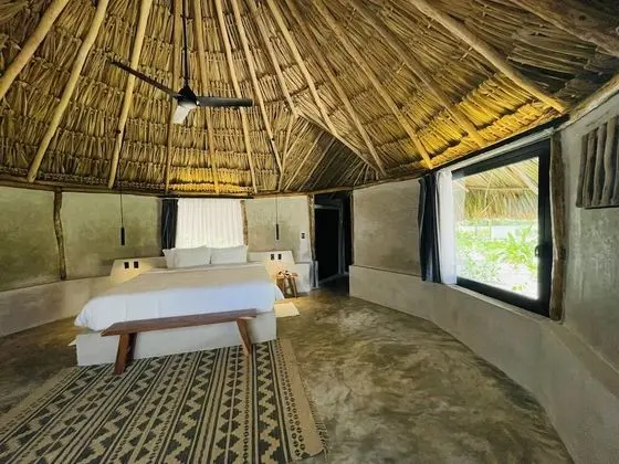 Jungle View King Bed Minipool
