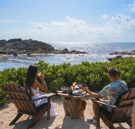 Oceanfront King Bed Minipool
