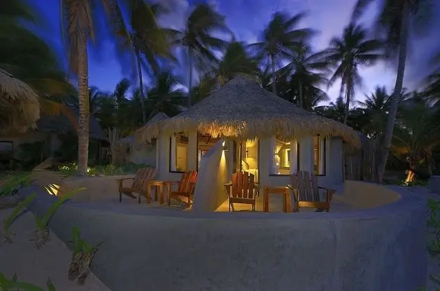 Oceanfront Two Double Beds Minipool