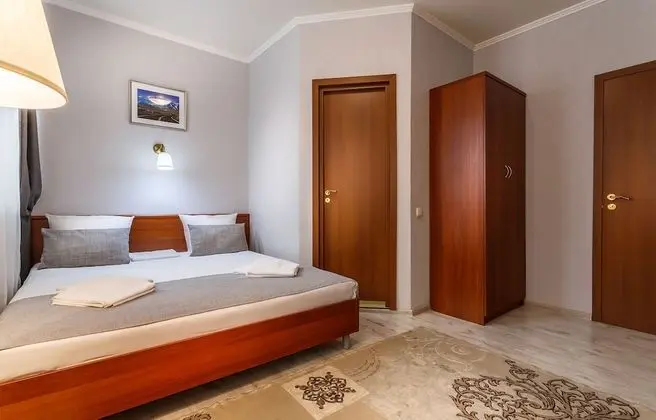 Comfort Tek Büyük Yataklı Oda