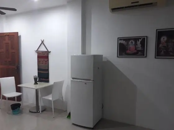 1-Bedroom Apartment