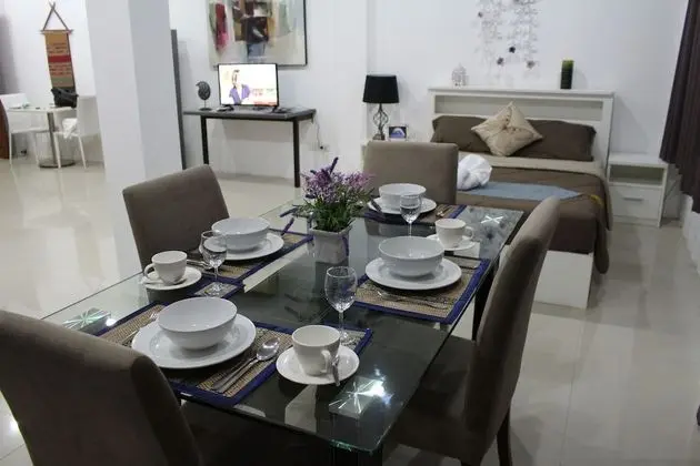 1-Bedroom Apartment