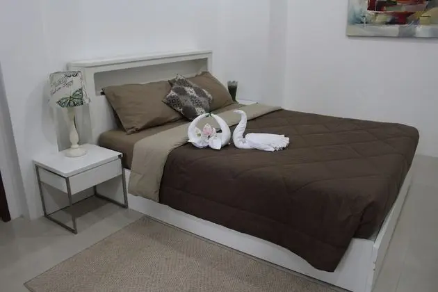 1-Bedroom Apartment