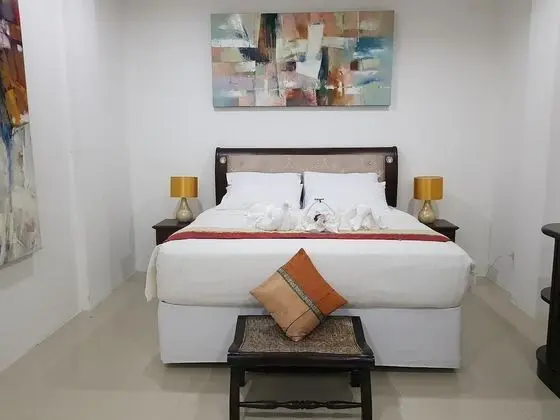 2-Bedroom Apartment