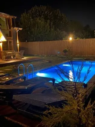 Bungalow, Bahçe Manzaralı, Isıtmalı Özel Havuzlu