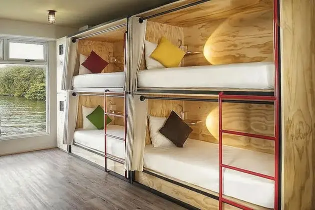 Bed in 6-Bed Mixed Dormitory Room