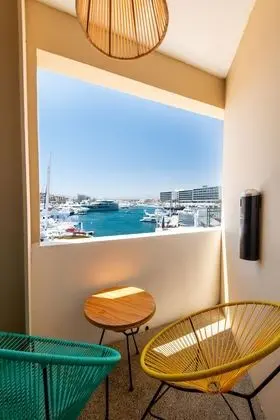 Premium Tek Büyük Yataklı Oda, 1 Büyük (Queen) Boy Yatak, Balkon, Marina Manzaralı