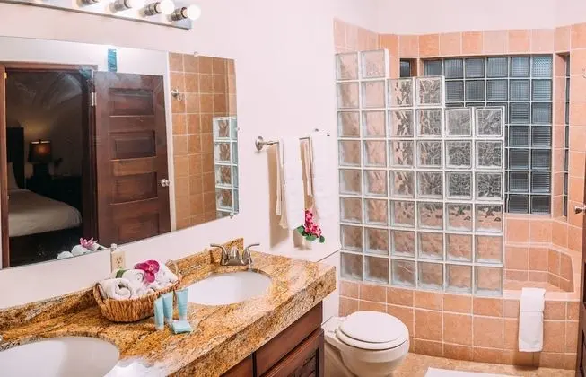 One Bedroom Tropical Garden Pool Side