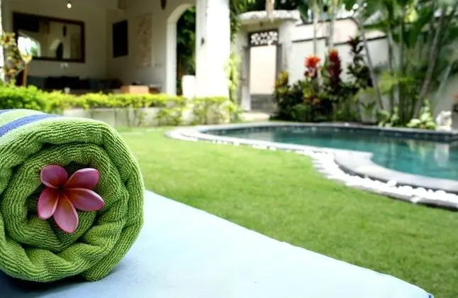 Family Villa, 2 Yatak Odası, Kişiye Özel Havuzlu, Bahçe Manzaralı