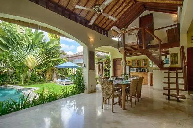 Family Villa, 2 Yatak Odası, Kişiye Özel Havuzlu, Bahçe Manzaralı