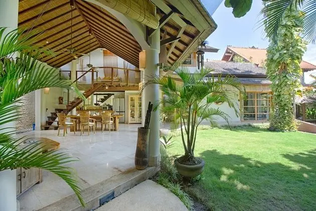 Family Villa, 3 Yatak Odası, Kişiye Özel Havuzlu