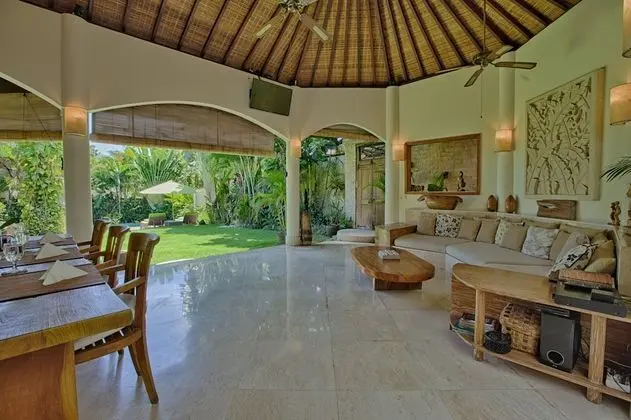 Family Villa, 3 Yatak Odası, Kişiye Özel Havuzlu