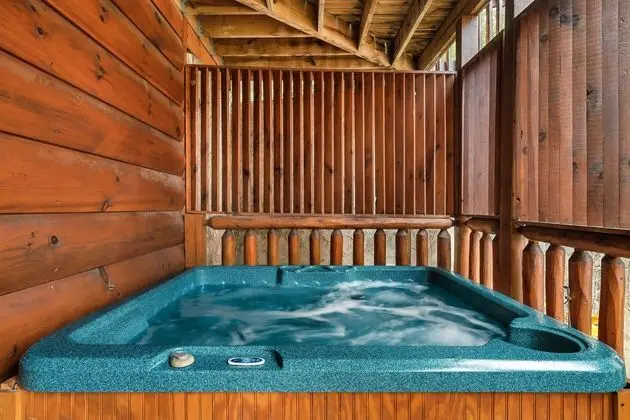 Kapalı Spa Küveti